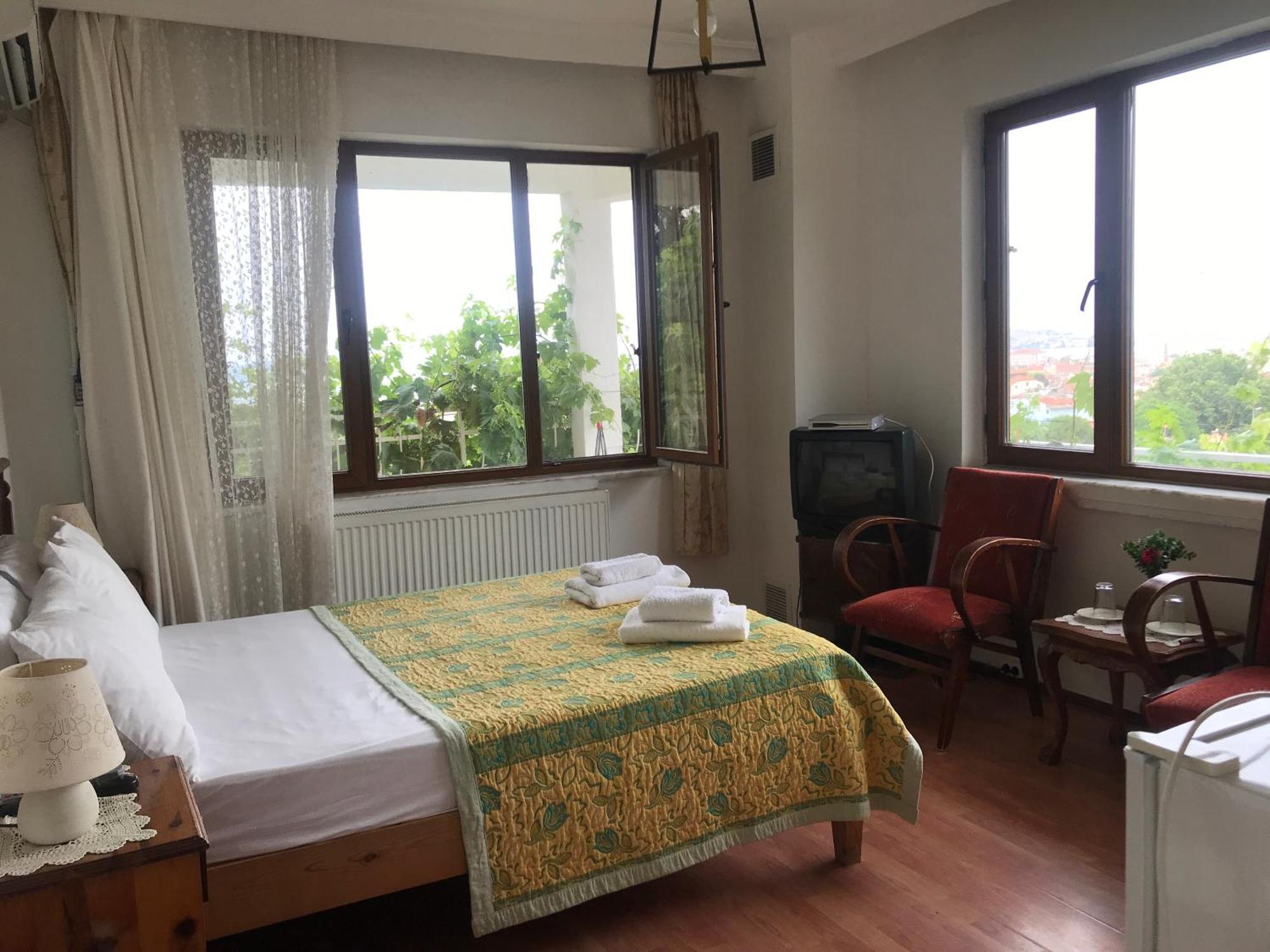 Gunebakan Taliani Hotel Айвалик Екстер'єр фото