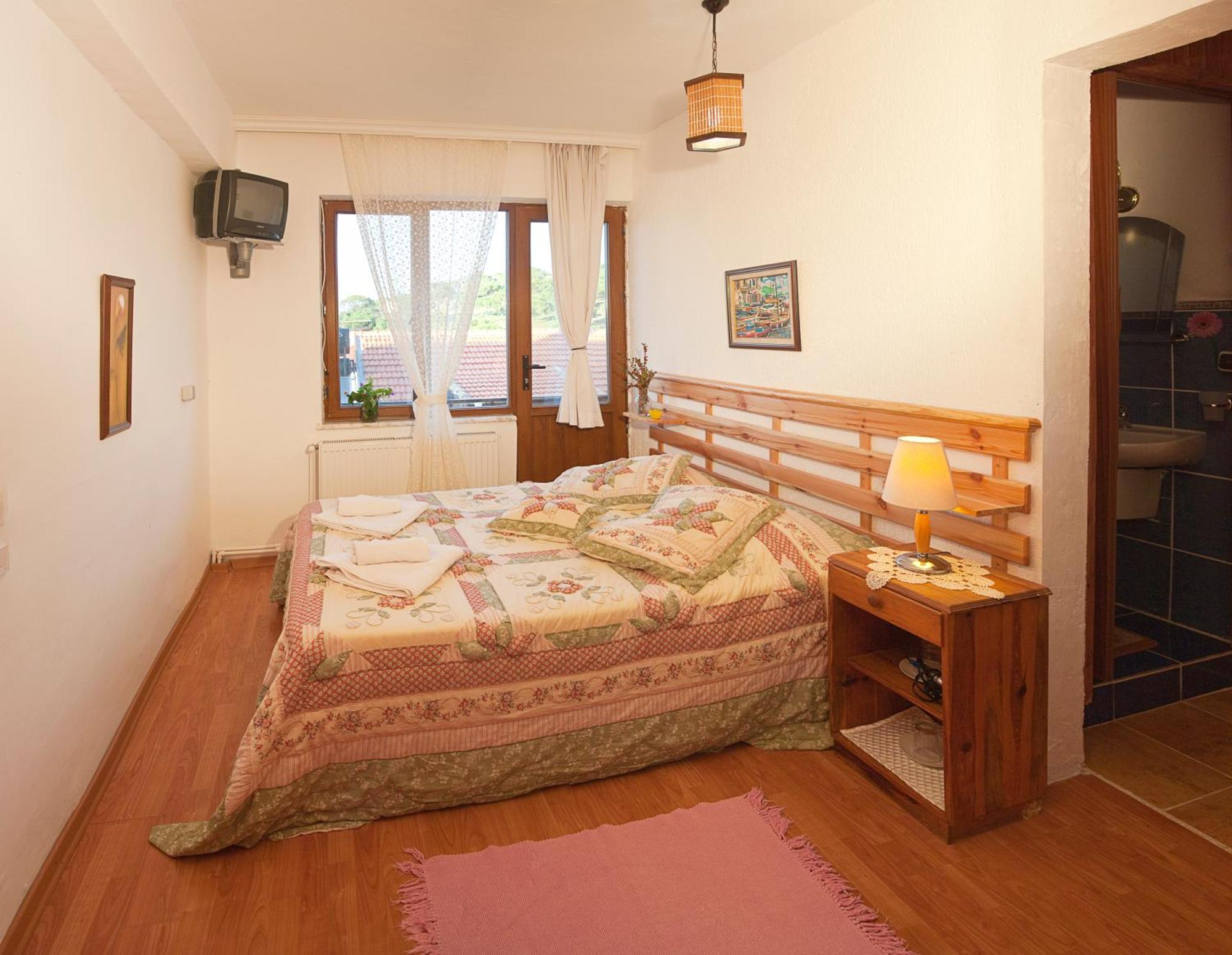 Gunebakan Taliani Hotel Айвалик Екстер'єр фото